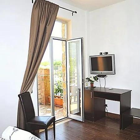 ホテル Artemide Campigliano Faiano