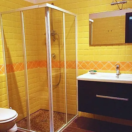 Artemide Campigliano מלון Faiano