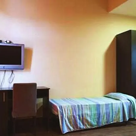 מלון Artemide Campigliano *